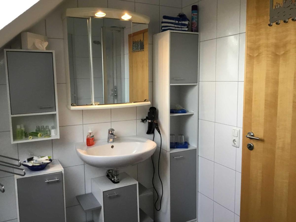 Ferienwohnung Rossis Nüst, 31516 Uplengen Exterior foto